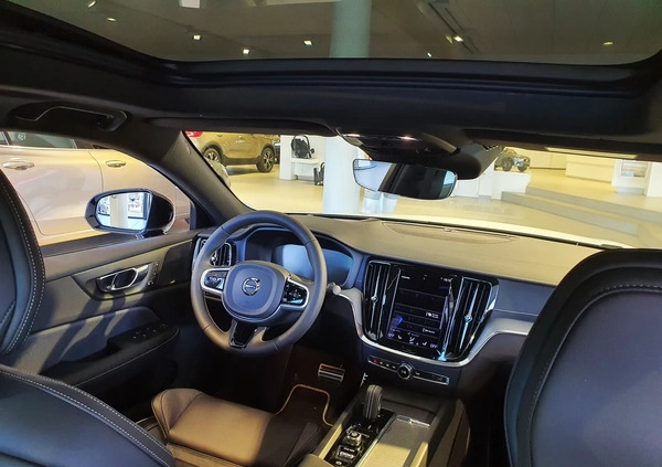 Volvo S60 cena 175900 przebieg: 85000, rok produkcji 2021 z Gubin małe 301